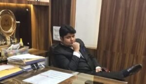 रीवा के वरिष्ठ अधिवक्ता घनश्याम सिंह के नाती पार्थ ने खुद को मारी गोली पार्थ सिंह खुद अधिवक्ता के तौर पर कई वर्षों से काम कर रहे थे