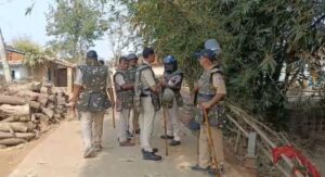 Mauganj : गड़रा गांव में तीन लाशें मिलीं, बीते महीने यहीं ASI की हुई थी हत्या