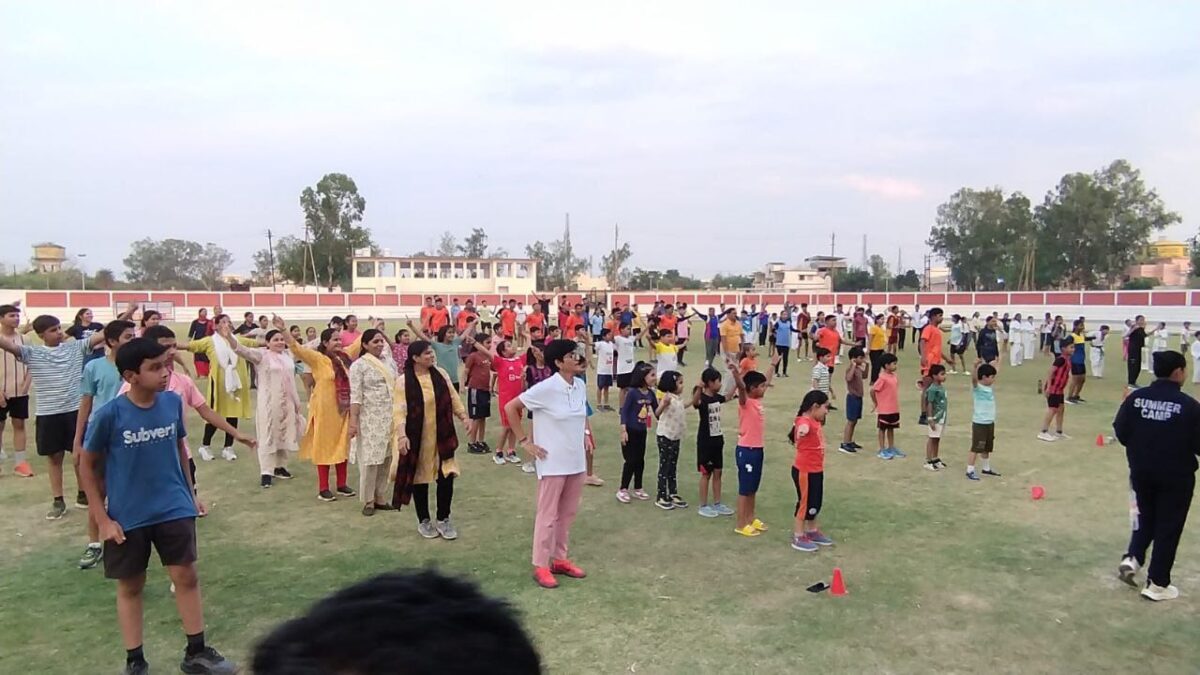 DIG Rajesh Singh boosted the morale of the players