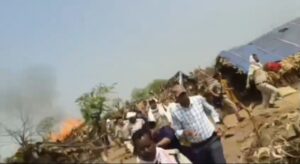 अतिक्रमण हटाने पहुंची टीम पर हमला, अफसरों को दौड़ाया, वाहन तोड़े